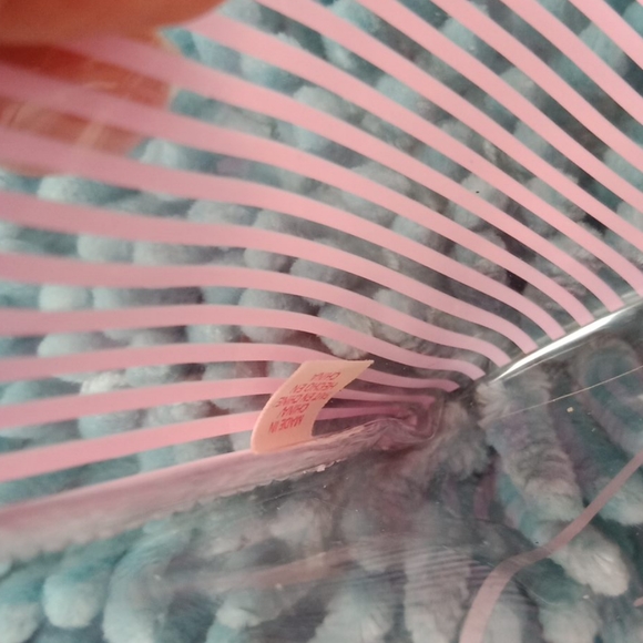 Victoria's secret sunglasses case - Picture 3 of 7